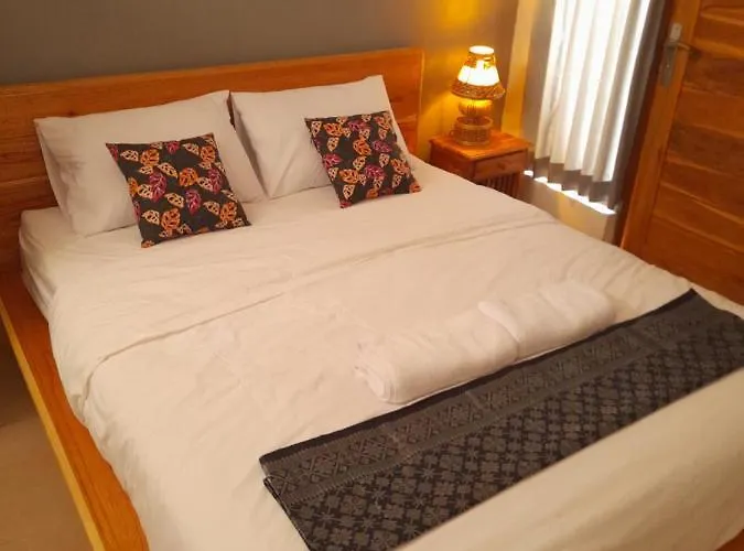 Yastra Yana *